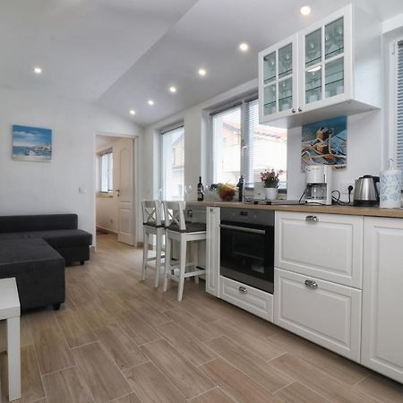 Apartments Korina & Dadi โรวีน ภายนอก รูปภาพ