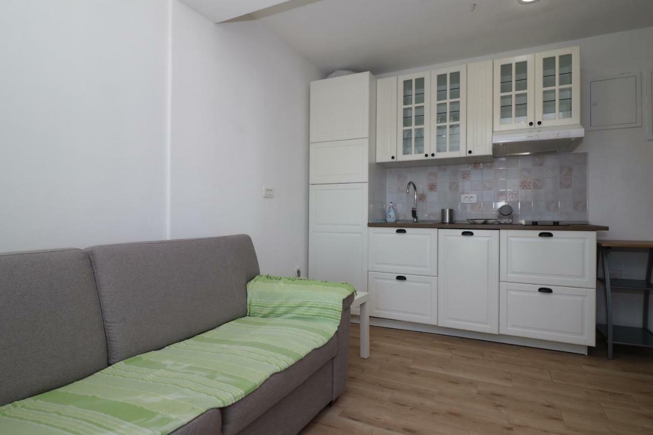 Apartments Korina & Dadi โรวีน ภายนอก รูปภาพ